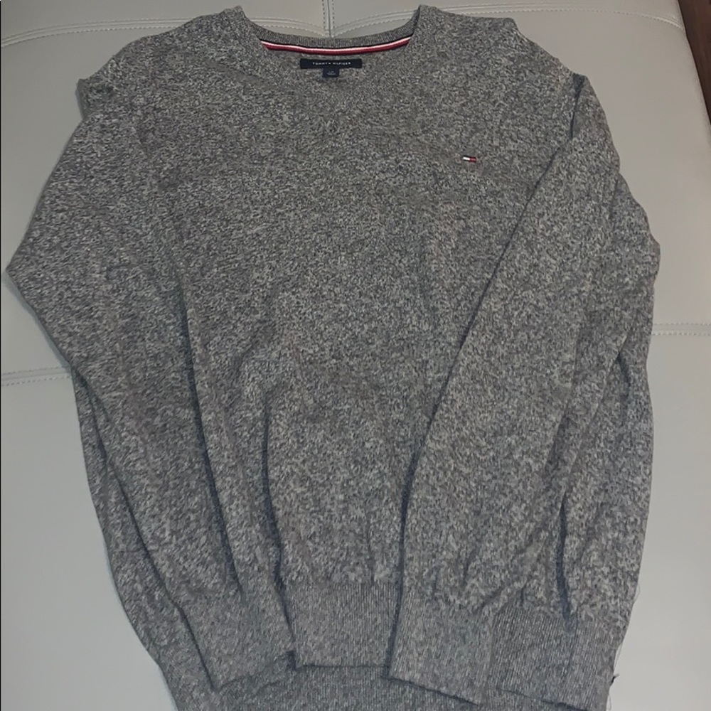 Tommy Hilfiger V-Neck sweater